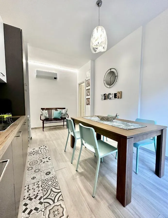 Apartment Hostdomus - Garden Suite Finale Ligure