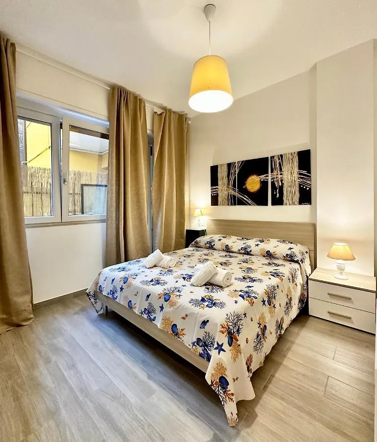 Apartment Hostdomus - Garden Suite Finale Ligure Italy