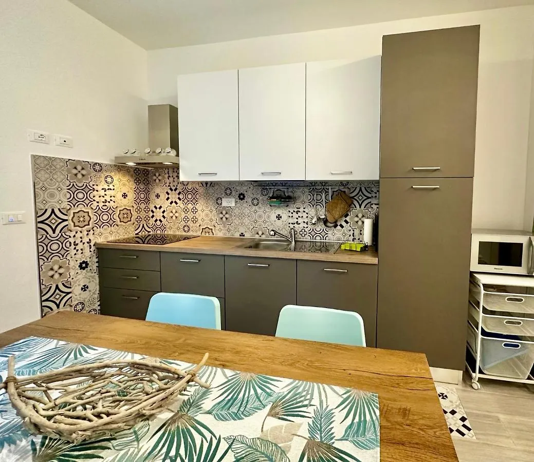 Apartment Hostdomus - Garden Suite Finale Ligure